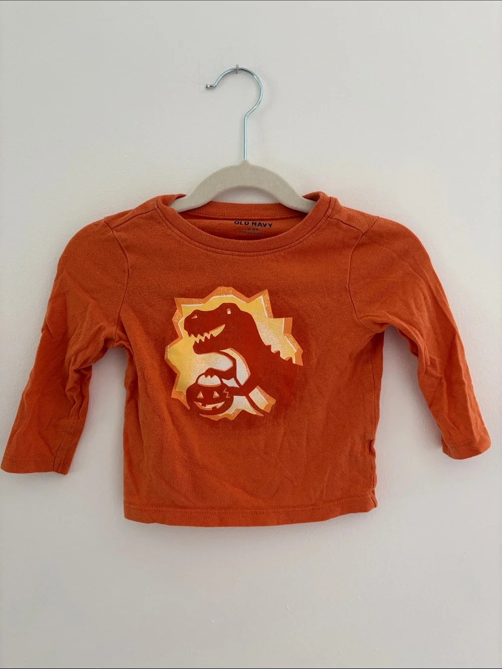 Old Navy Halloween Dinosaur Jack-O'-Lantern Long Sleeve Tee 🧡